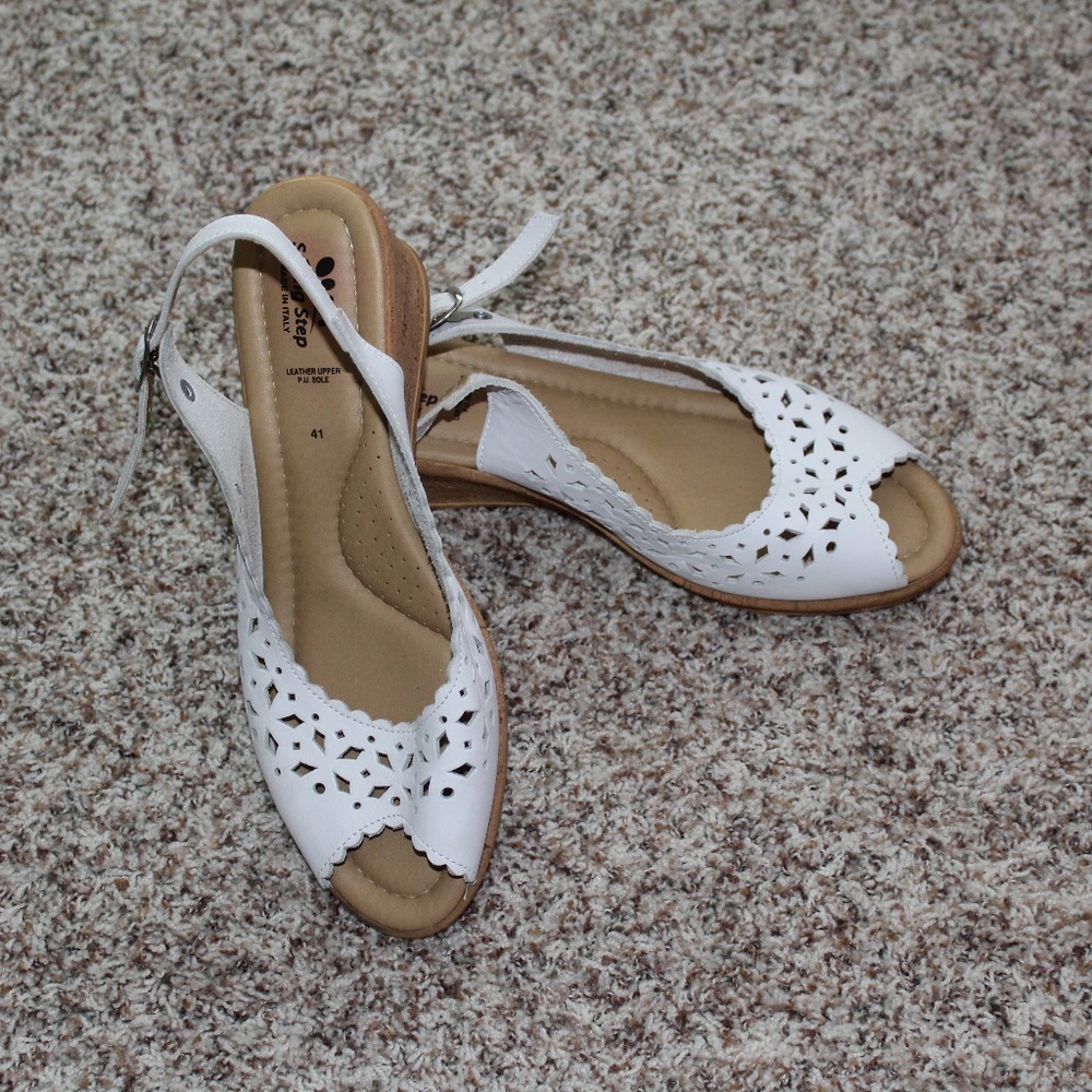 Spring Step White Wedge Sandle Wedge SZ 41/11